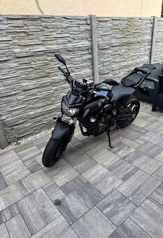 Yamaha MT-07 - 2