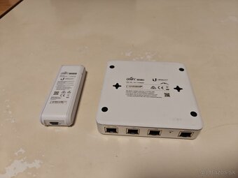 Ubiquiti UniFi Cloud Key + USG Security Gateway - 2