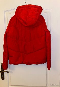 Cropp cervena bunda velkost XS - 2