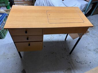 Predám šijací stroj Veritas - 2