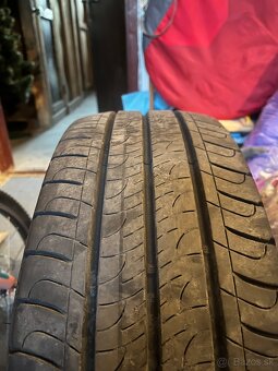 215/65R16C - 2