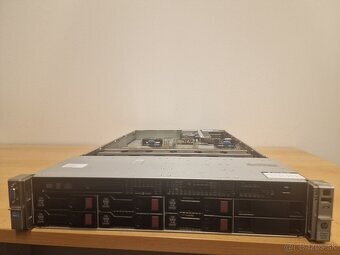 HP ProLiant DL380e G8 - 2