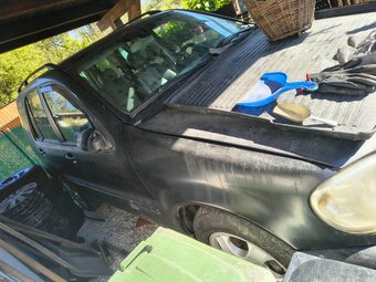 Predám Mercedes ml 320 V6 benzín+plyn - 2