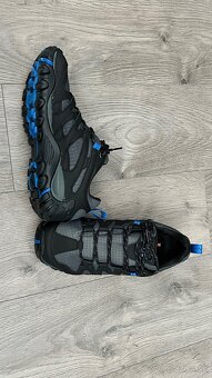 Merrell 44 - 2