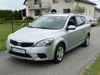 Kia Ceed sw 2011 1.6 crdi - 2
