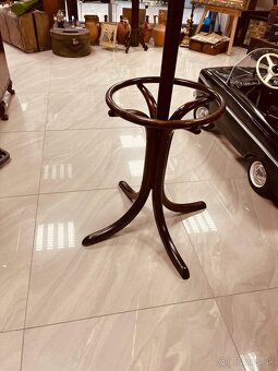Vešiak Thonet Fischel - 2