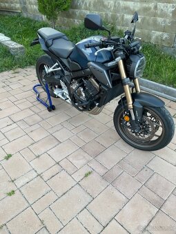 Honda CB650R 2023 - 2