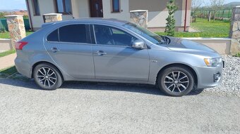 Mitsubishi Lancer 1.6 benzín 2016 - 2