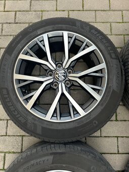 Originál zánovní sada Volkswagen Passat 5x112 - R17- 5 kusu - 2