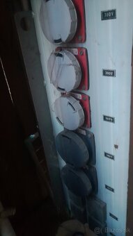 Elektricky rozvádzač - 2