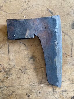 Sekera, Bradatica - 2