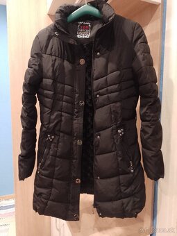 Dámska čierna zimná bunda v. L - TOP stav - 2