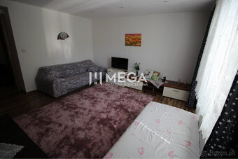 🏠 Na predaj: Zrekonštruovaný 3-izbový byt v centre Sniny - 2