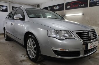 Volkswagen Passat Variant 2.0 TDI Trendline DSG - 2