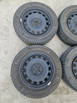 Predám zimnú sadu plecháčov Kamiq 5x100 r16 - 2