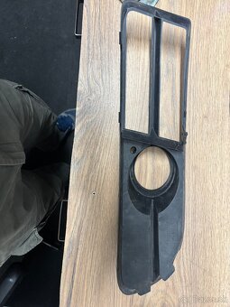 Predám pravú S-line mriežku Audi A4 B7 - 2