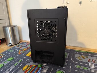 Predám PC Case ThermalTake The Tower 100 - 2
