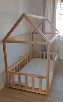 Postieľka domček s matracom - 2