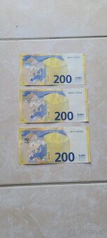 200 € bankovky - 2