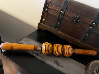 Masážny valček z roku 1930 - 2