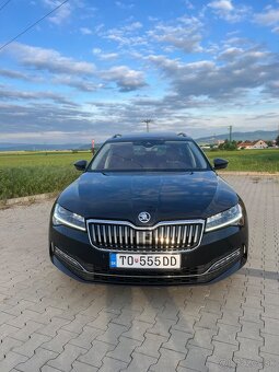 Škoda Superb 2.0 TDi DSG PREMIUM 110kw Combi Matrix Pano - 2