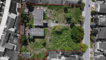 NA PREDAJ AREÁL 6350 M2 S VIACPODLAŽNOU BUDOVOU V HUBICIACH - 2