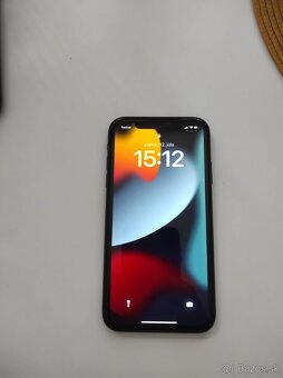 iPhone 11 128 GB - 2