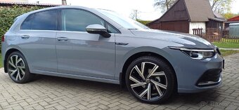 VW Golf 8 1,5TSI 110kw,novéSR,r.v 5/2024,7020km - 2