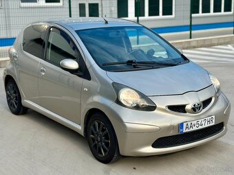 Toyota Aygo | plná výbava - 2