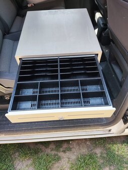 Zásuvka na hotovosť, Pokladničná zásuvka - 2