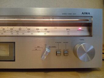 AIWA Stereo Tuner 9300 - 2