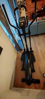 Elektromagnetický eliptický trenažér - 2