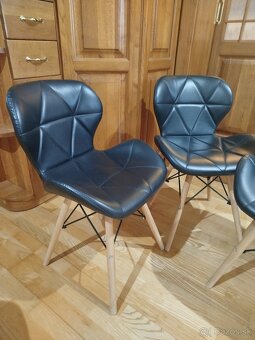 Jedálenské stoličky - 2