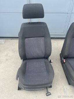 Predné sedadla VW Polo - 2