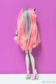 Monster High Rochelle a monster doplnky - 2