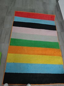 Farebný koberec - 2