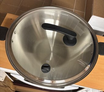 Tupperware - 2