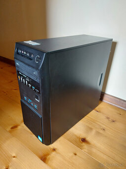 Dell s množstvom USB 2 3 C portov - 2