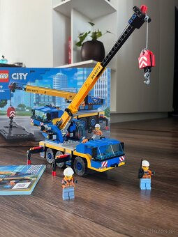Predám Lego 60324 Pojazdný žeriav - 2