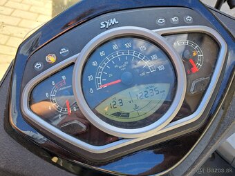 Sym HD300 - 2