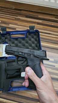 Smith & Wesson MP9 - 2