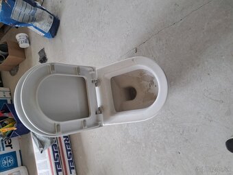 Závesné WC - 2