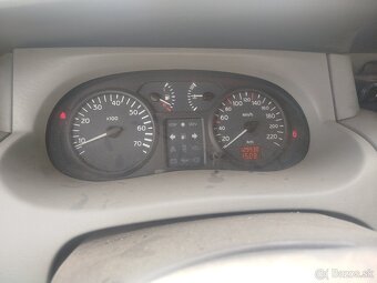 Renault Trafic - 2