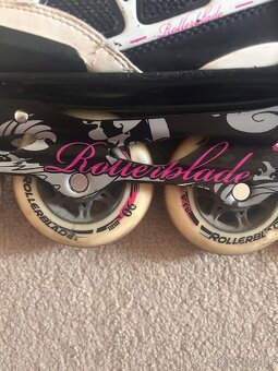 Kolieskove korcule Rollerblade W90 fitness veľ.38 - 2