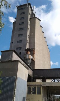 Predáme betónové obilné silo so sklad. areálom. - 2