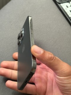 iPhone 13 pro 100% batéria - 2