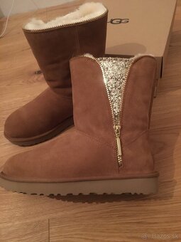 UGG W Classic Zip Boot Cosmos dámske snehule - 2