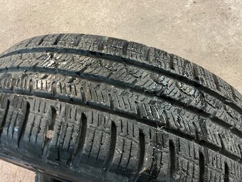 Predám  zimné pneumatiky apollo 185/65 R15 - 2