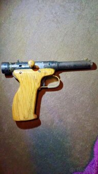 Staršia vzduchová pištoľ „Lov 2“ 4.5mm – zberateľský kus po - 2