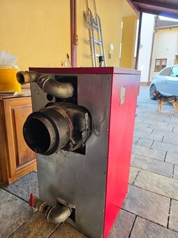 LIATINOVY KOTOL NA TUHE PALIVO - 2